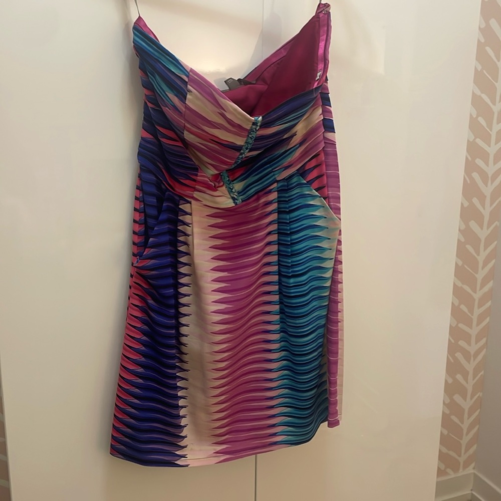 Colorful short dress with pockets. Size M.